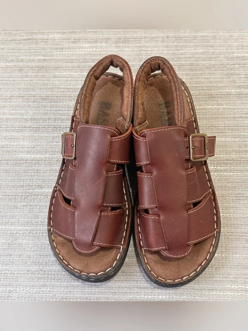 Bass boys brown